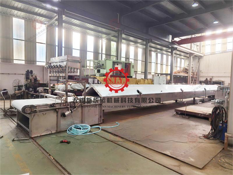 Sub-section dyeing machine is working for tops in customer's factory